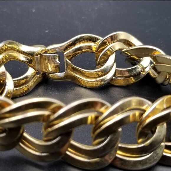 VINTAGE! Art Deco Dapper Chained Bracelet. B501 - Picture 2 of 2